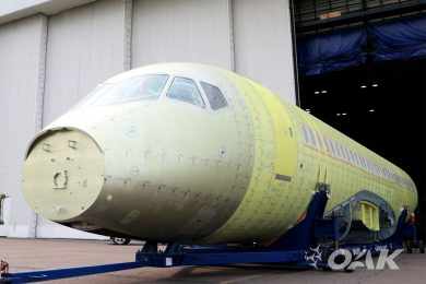 Novo jato russo SSJ-New deve realizar voo inaugural em 2023