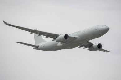 KC-30 da FAB voa para a Espanha onde Airbus realiza conversão para avião-tanque