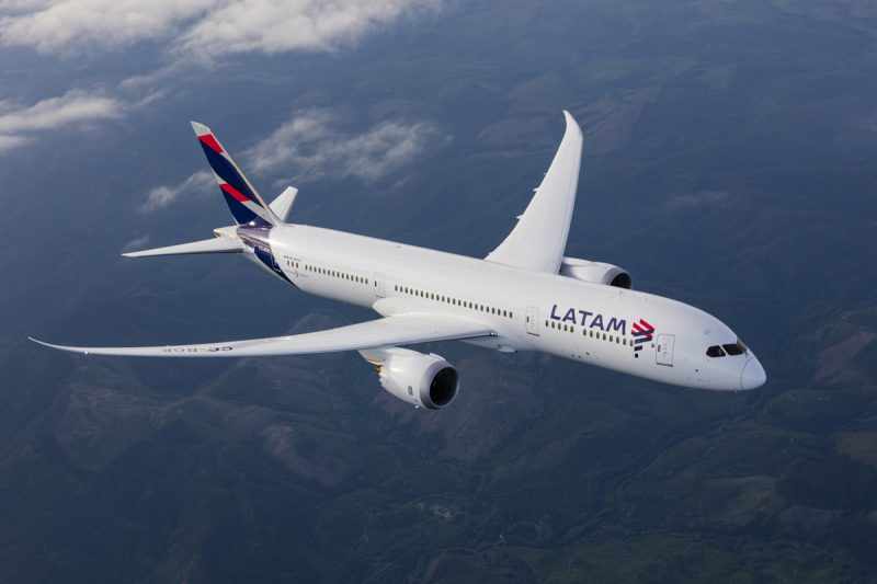 LATAM Boeing 7879