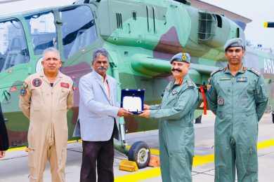 Feroz: primeiro helicóptero de ataque indiano é entregue