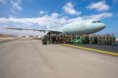 Ainda como avião de passageiros, KC-30 da FAB realiza primeira missão oficial
