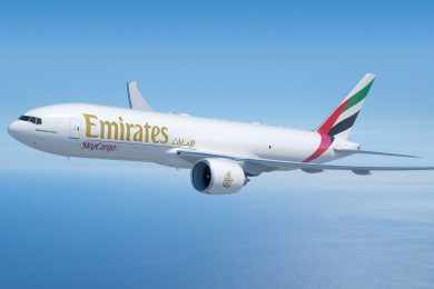 Maior cliente do Boeing 777, Emirates encomenda mais cinco jatos cargueiros do modelo