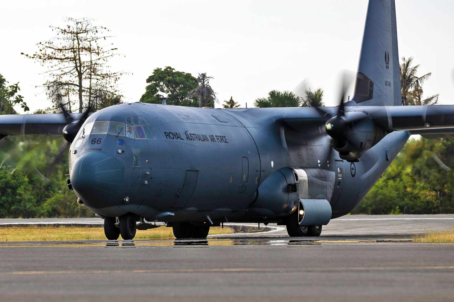 Defesa em Foco no LinkedIn: Embraer C-390 vence Hercules C-130J na