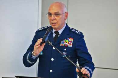 Tenente-brigadeiro Marcelo Kanitz Damasceno é cotado para assumir Comando da Aeronáutica