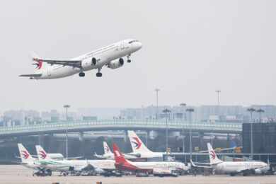 Novo jato comercial chinês C919 entrará em serviço a partir de abril de 2023