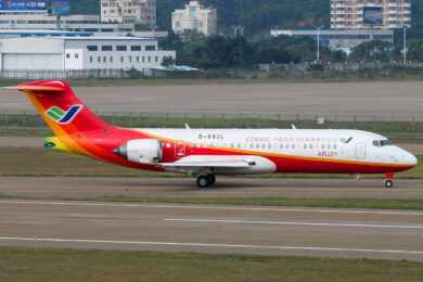 COMAC aprova versão cargueira do jato ARJ21