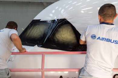Boeing e Airbus pretendem contratar 23.000 novos funcionários em 2023