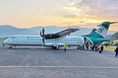 ATR 72-500 cai no Nepal com 72 pessoas a bordo