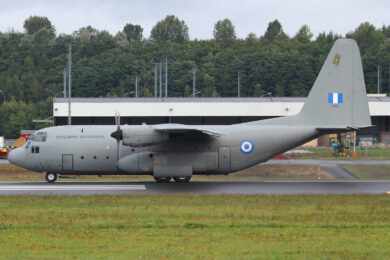 Grécia prepara compra urgente de Hercules usados e se afasta do Embraer C-390
