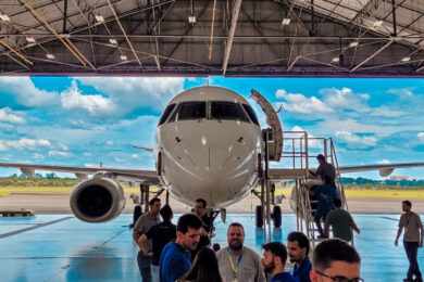 Embraer recebe primeiro E190 para conversão em cargueiro
