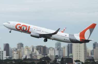 Boeing 737 da Gol decola de Congonhas