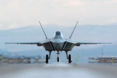 Arábia Saudita considera comprar caça stealth turco TAI KAAN