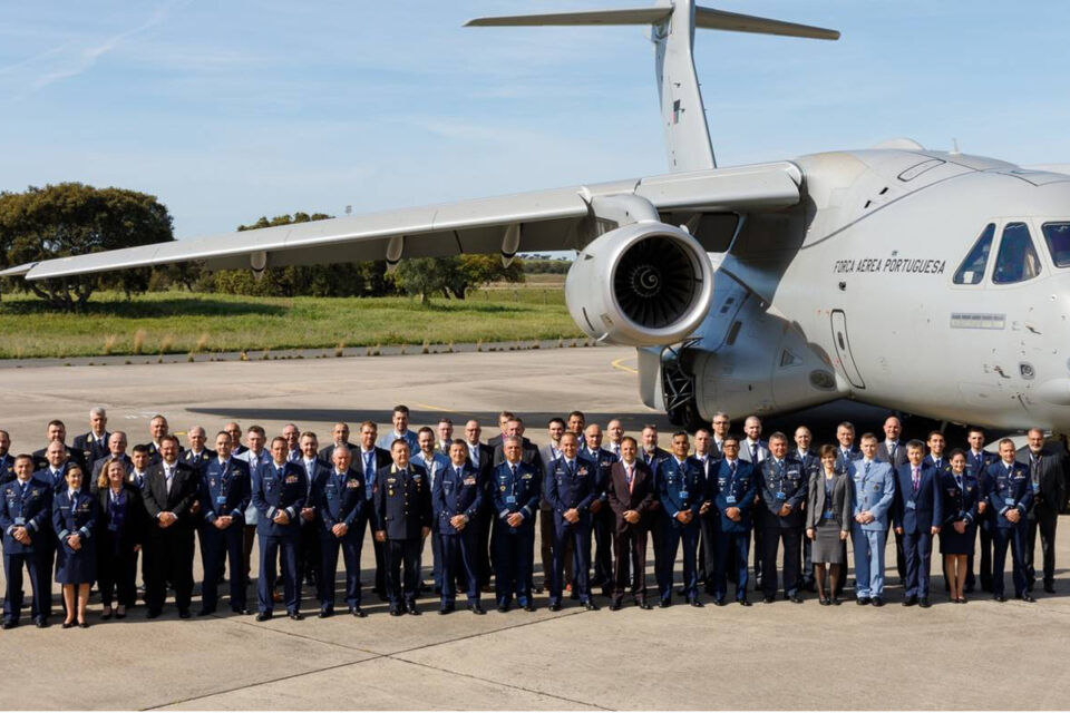 Primeiro encontro de operadores do C-390 é realizado na base aérea de Beja (FAP)