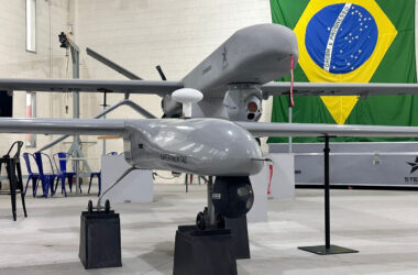 Drones brasileiros: Albatroz e o Atobá (AIRWAY)