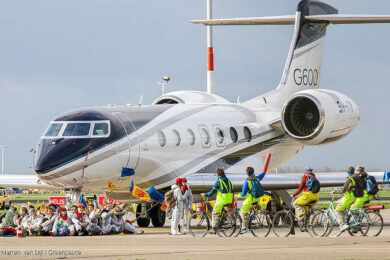 Associação europeia de aviação executiva compra briga com o Greenpeace