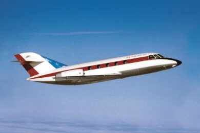 Dassault celebra os 60 anos do jato executivo Falcon