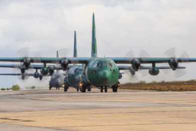 Aviões C-130 da FAB, que os aposentou recemente