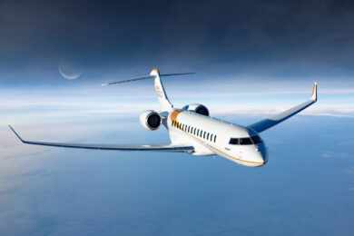 Em primeiro voo, novo jato executivo Bombardier Global 8000 fez viagem de 7 horas