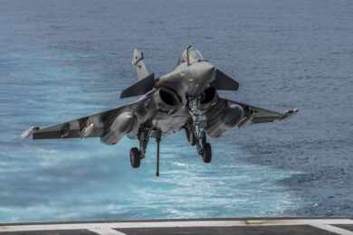 Dassault celebra escolha do Rafale M para equipar Marinha da Índia