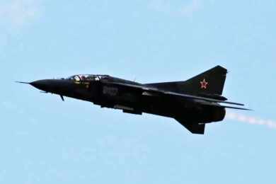 Segundo ocupante do caça MiG-23 que caiu nos EUA acionou ejeção sem que piloto soubesse
