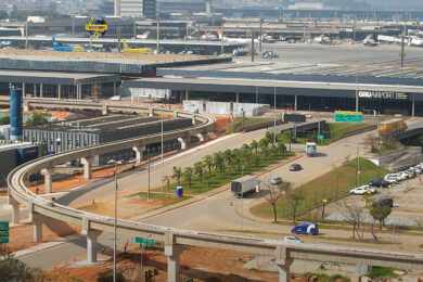 Veja do alto vídeo que mostra obras do People Mover do Aeroporto de Guarulhos