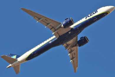 Jato E195-E2 da Azul que varou pista no pouso na Bahia volta a fazer voos comerciais