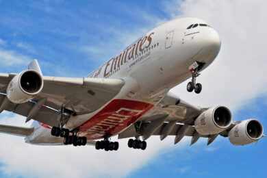 Dona da maior frota de jatos gigantes A380 está em busca de pilotos experientes
