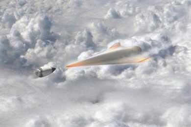 Projeto anti-míssil hipersônico dos EUA avança com novo contrato com a Boeing