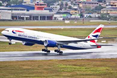 Dona da British Airways e Iberia negocia compra de novos widebodies