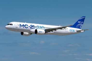 Protótipo do MC-21 com motores PD-14