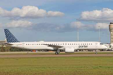 Embraer já atingiu mesmo número de entregas de aviões comerciais de 2022