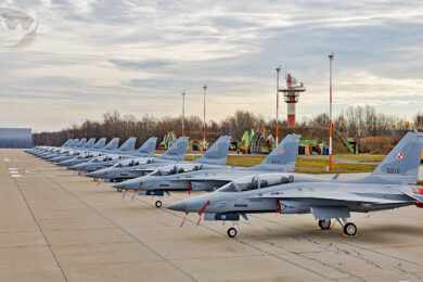 Polônia mostra seus 12 novos caças leves KAI FA-50GF em fotos impressionantes