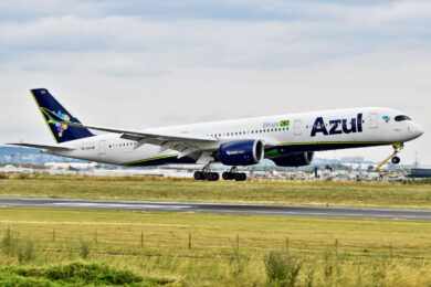 Airbus A350 PR-AOW