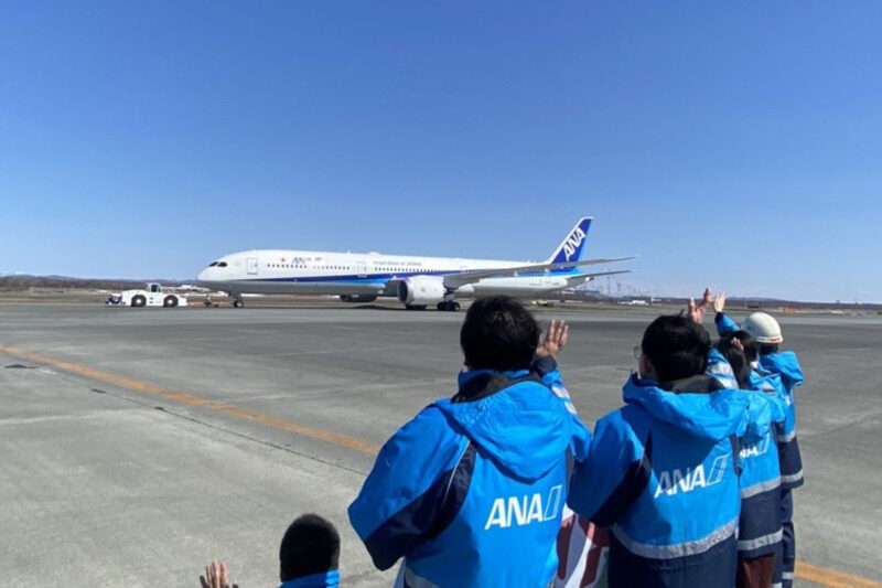 O primeiro voo do Boeing 787-10 com 429 assentos da ANA ocorreu em 27 de março (ANA)