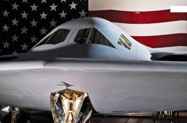 A nova foto do B-21 Raider (NG)