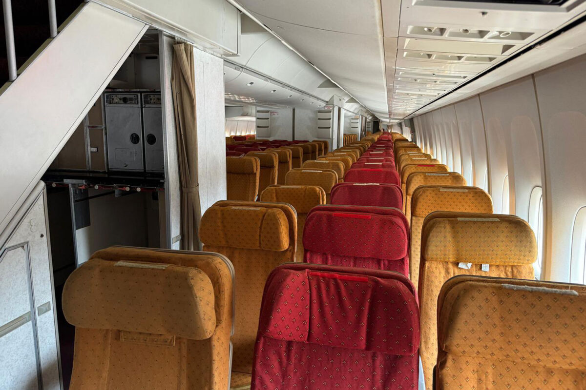 Cabine de passageiros do Boeing 747-400 da Air India