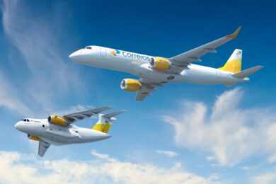 Jatos E190F e C-390 com a pintura dos Correios