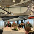 Assiantura do contrato de compra de 24 caças F-16 pela Argentina