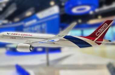 Maquete do COMAC C929