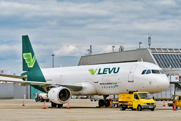 Arte do A321 da Levu Air Cargo (LAC)