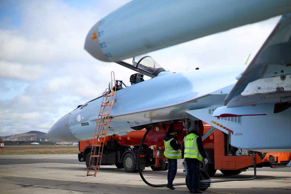 Novo caça Sukhoi Su-35S da Rússia