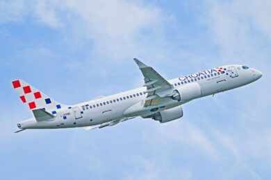O primeiro A220 da Croatia Airlines