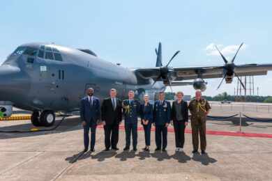 O primeiro C-130J da Nova Zelândia é entregue