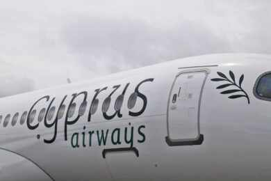 A220 entregue à Cyprus