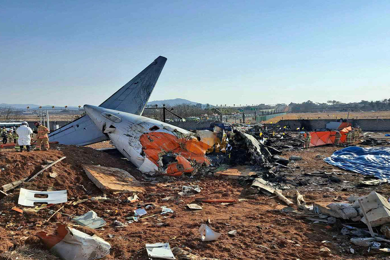 A cauda da aeronave foi a única parte que ficou parcialmente intacta
