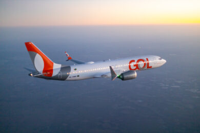 Boeing 737 MAX 8