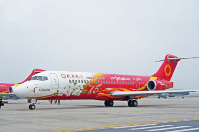 Jato C909 da Chengdu a serviço da VietJet