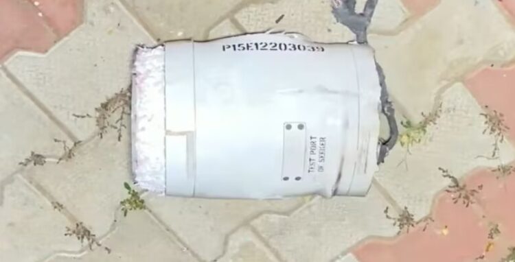 Parte do míssil chinês PL-15E usado nos caças JF-17 e J-10 do Paquistão (reprodução)