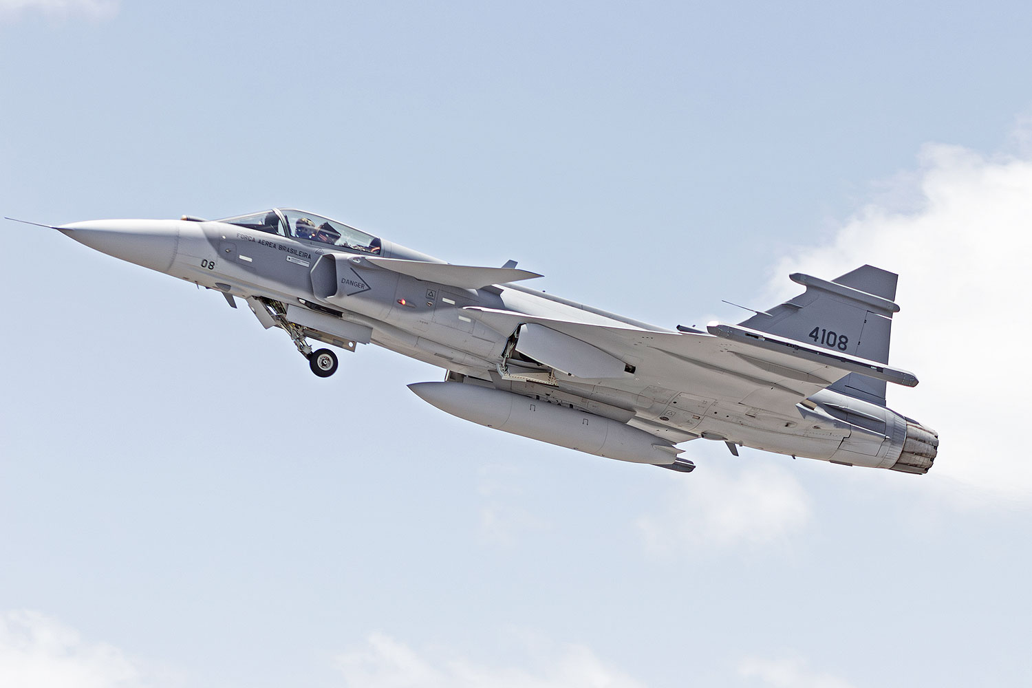 Um dos caças Gripen E entregues pela Saab ao Brasil