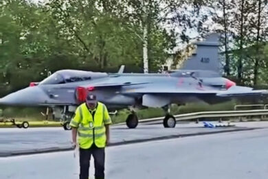 Caça Gripen FAB 4110
